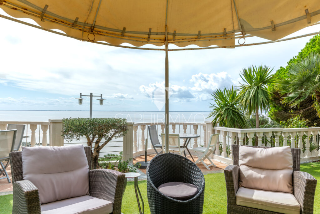 Villa d&rsquo;exception, terrasse vue océan, dépendance, chemin à  – 5 pièces – 3 chambres – 133.21 m²