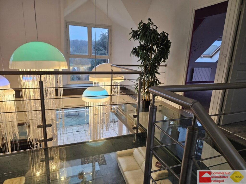 À VENDRE   Maison contemporaine avec vue mer exceptionnelle  – 5 pièces – 3 chambres – 170 m²