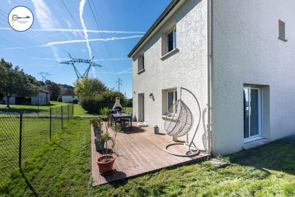 Maison ARCHES 5 Pièces 101m2 – 5 pièces – 3 chambres – 101 m²