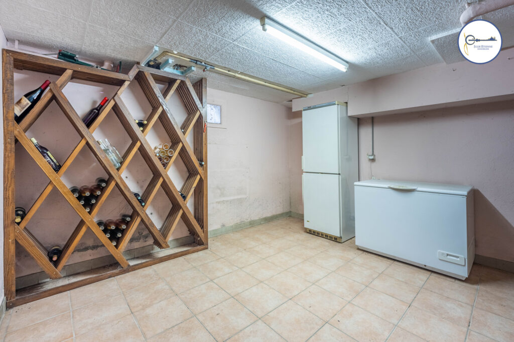Maison HADOL 8 pièces 162m2  – 8 pièces – 5 chambres – 163 m²