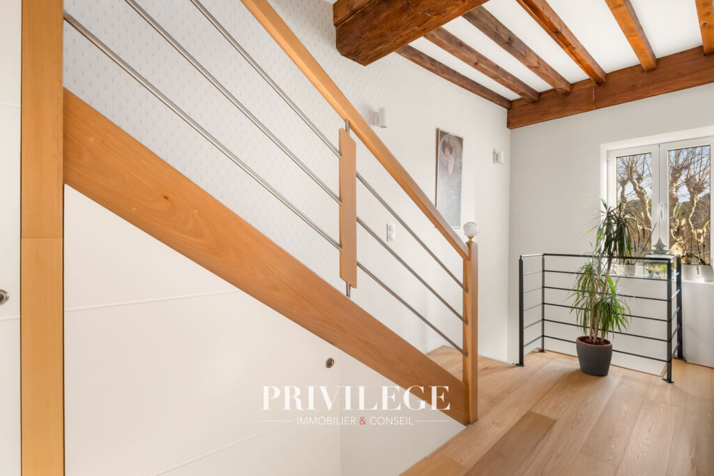 Charme absolu pour cette maison de ville avec vue – 6 pièces – 5 chambres – 131.28 m²