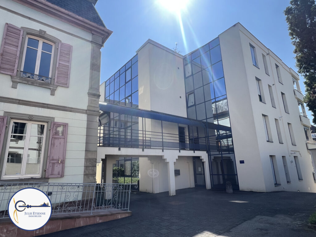 Appartement Colmar 3 pièces 90m2 + balcon + garage  – 3 pièces – 2 chambres – 90.36 m²