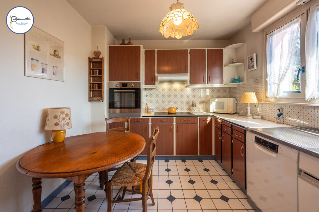 Maison Epinal 4 pièces 136m2 – 4 pièces – 3 chambres – 136 m²