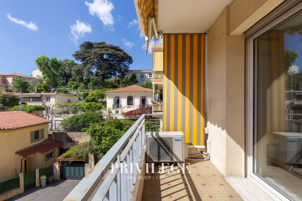 Nice   Mantega/Évêché | 2 pièces lumineux, terrasse, vue dég – 2 pièces – 1 chambre – 46.92 m²