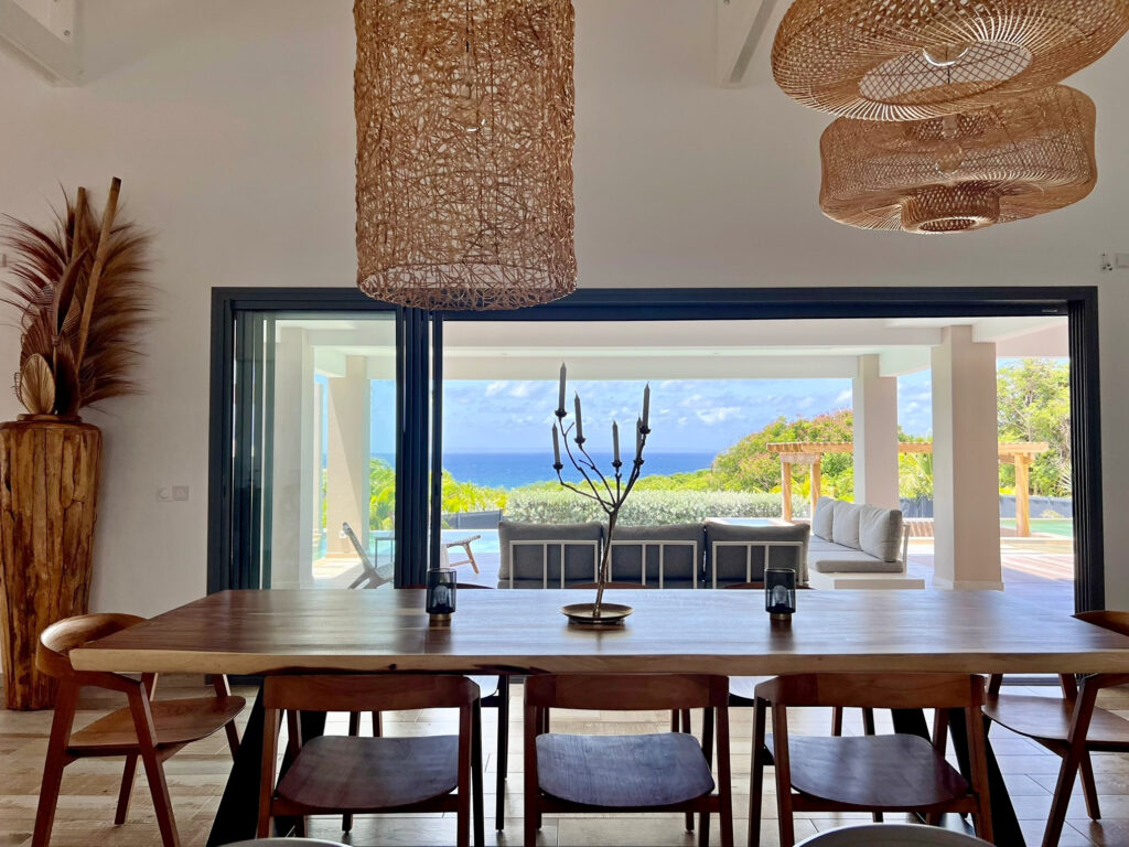 VILLA DE LUXE D&rsquo;ARCHITECTE DE 335M2 – 8 pièces – 4 chambres – 335 m²