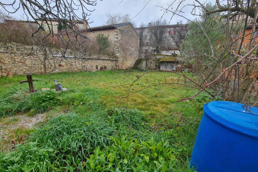 Terrain à vendre à Saint-sulpice-sur-lèze