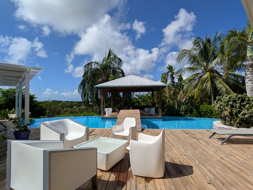 EXCLU Exceptionnelle Villa d&rsquo;Architecte avec Piscine à Débo – 5 pièces – 4 chambres – 246 m²