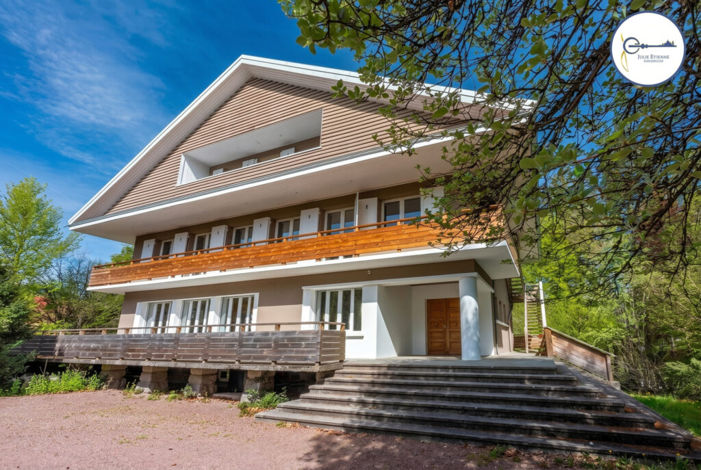 DEMEURE D&rsquo;EXCEPTION – GERARDMER – 13 PIECES – 437m2 avec SPA – 13 pièces – 8 chambres – 437 m²