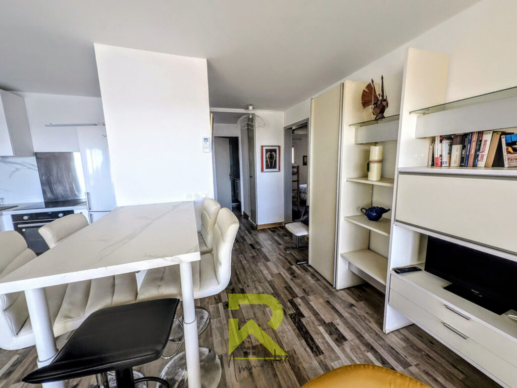 vue mer exceptionnelle, appartement rénové 50m2 T3, terrasse – 3 pièces – 2 chambres – 50 m²