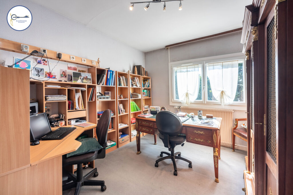Maison EPINAL 8 pièces 124m2  – 8 pièces – 4 chambres – 124 m²