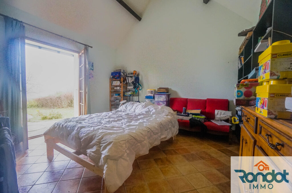 maison 8 pièces/5 chambres 171 m2  terrain 6480 m2 – 7 pièces – 5 chambres – 161 m²