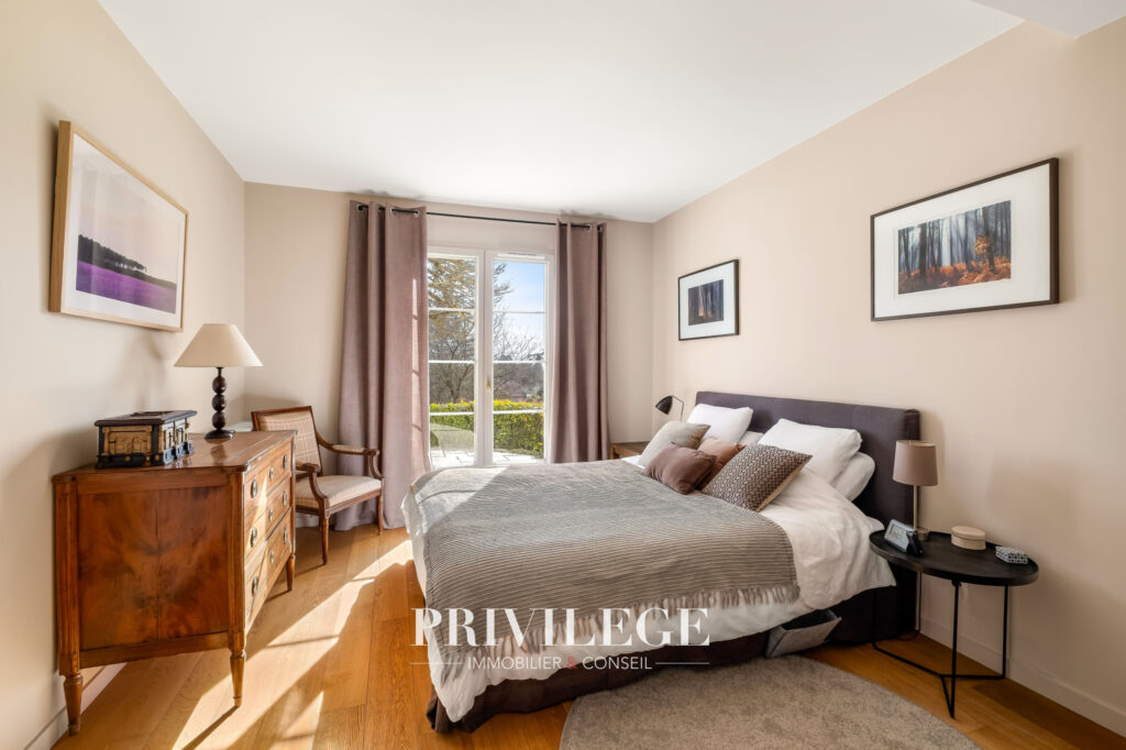 Saint Didier au Mont d&rsquo;Or – Saint – Fortunat -Maison Familia – 7 pièces – 5 chambres – 208 m²