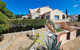 Villa 248 m2   5 chambres   Vue étang de Bages   Piscine   G – 8 pièces – 5 chambres – 250 m²