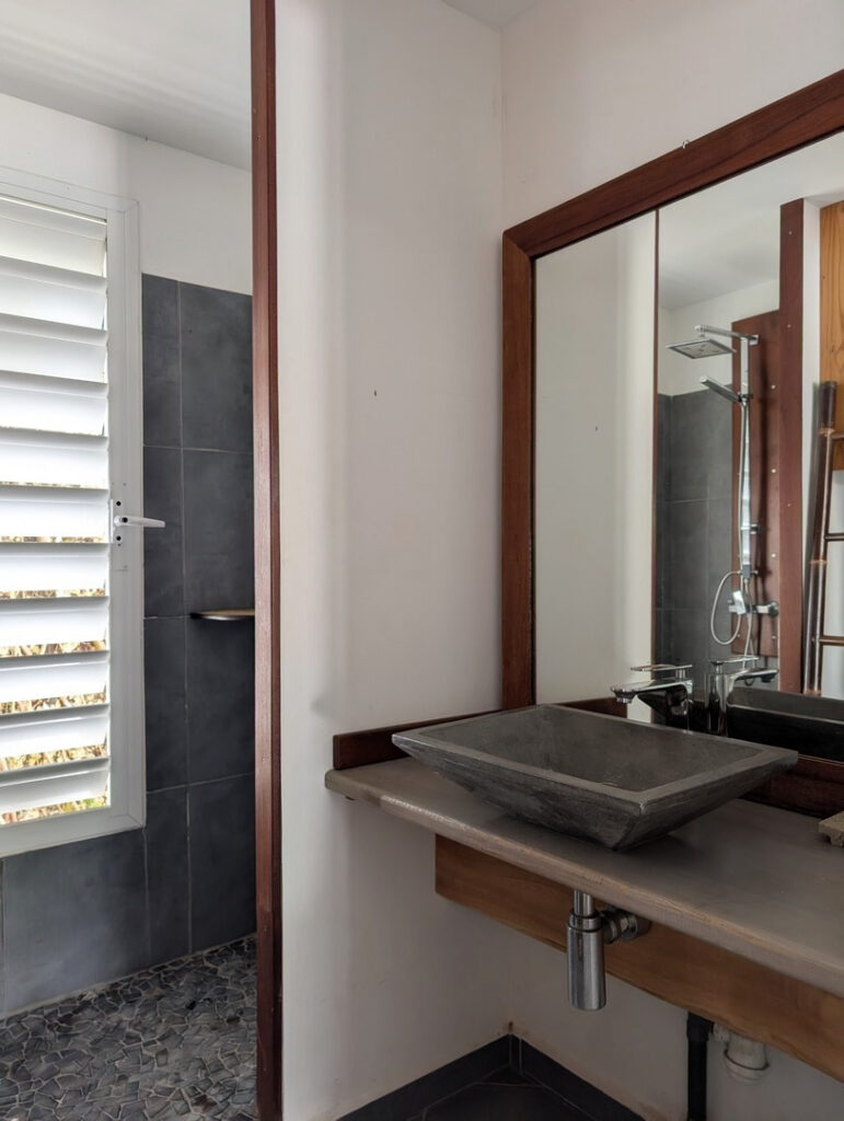 EXCLU Exceptionnelle Villa d&rsquo;Architecte avec Piscine à Débo – 5 pièces – 4 chambres – 246 m²