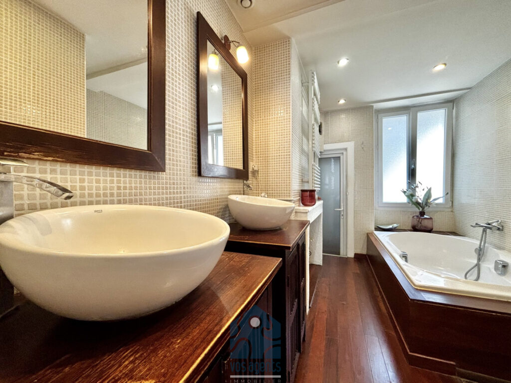 Appartement en duplex 6 pièces avec terrasse vue panoramique – 7 pièces – 5 chambres – 225.92 m²