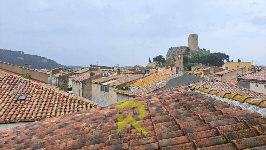 Maison d exception a GRUISSAN VILLAGE Prix au m2 imbattable  – 8 pièces – 3 chambres – 194 m²