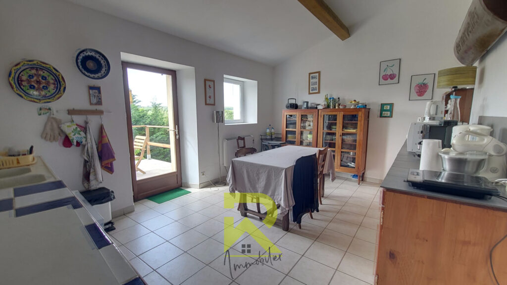 A Vendre – PEYREFITTE SUR L HERS -11 Maison T4 avec grand Te – 6 pièces – 4 chambres – 112.66 m²
