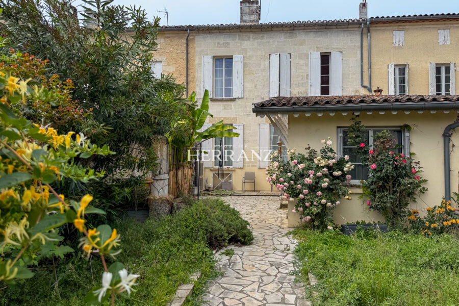Maison à vendre à Guîtres