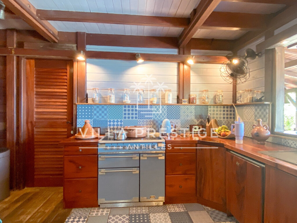 Propriété de charme avec vue mer, côte sous-le-vent, – 6 pièces – 4 chambres – 185 m²
