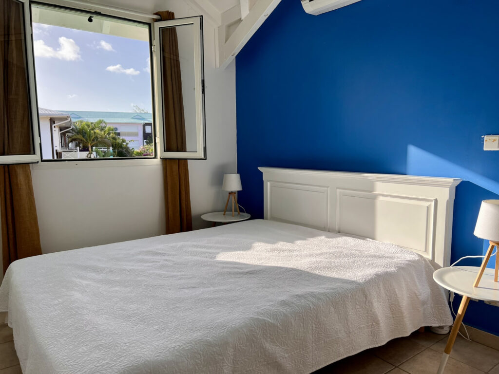 MAISON DE PLAGE FACE A LA MER A ST FRANCOIS – 4 pièces – 3 chambres – 109 m²