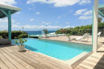 Villa d&rsquo;architecte de luxe – vue mer – St-François – 4 pièces – 3 chambres – 147 m²