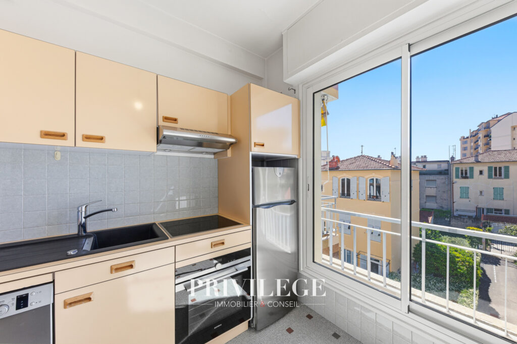 Nice   Mantega/Évêché | 2 pièces lumineux, terrasse, vue dég – 2 pièces – 1 chambre – 46.92 m²
