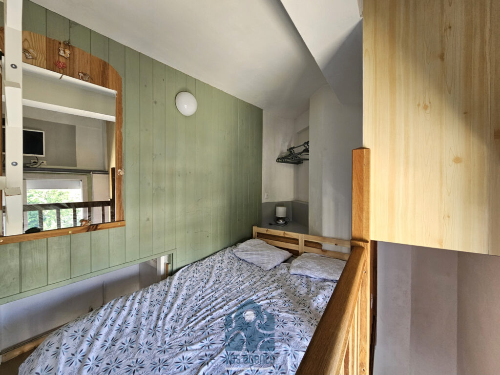 Studio en duplex avec balcon – 1 pièce – NR chambres – 15 m²