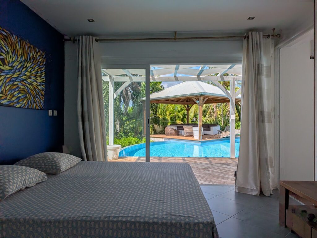 EXCLU Exceptionnelle Villa d&rsquo;Architecte avec Piscine à Débo – 5 pièces – 4 chambres – 246 m²