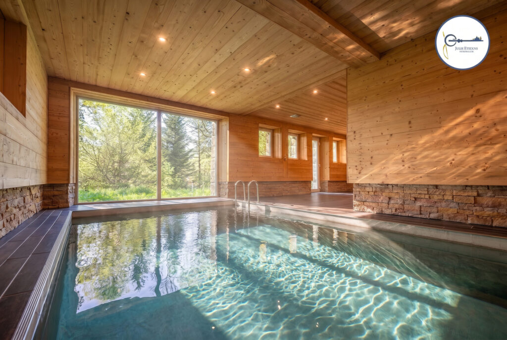 DEMEURE D&rsquo;EXCEPTION – GERARDMER – 13 PIECES – 437m2 avec SPA – 13 pièces – 8 chambres – 437 m²