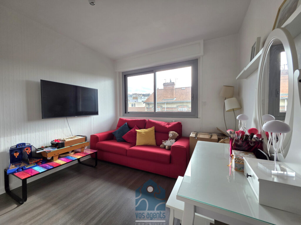 Appartement 3 pièces avec balcon, cave, et parking couvert – 3 pièces – 2 chambres – 59.7 m²