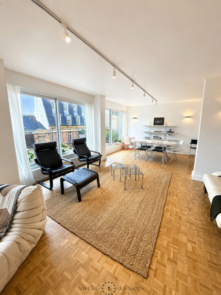 Appartement type 3/4 avec grand balcon filant et stationneme – 4 pièces – 3 chambres – 121.98 m²