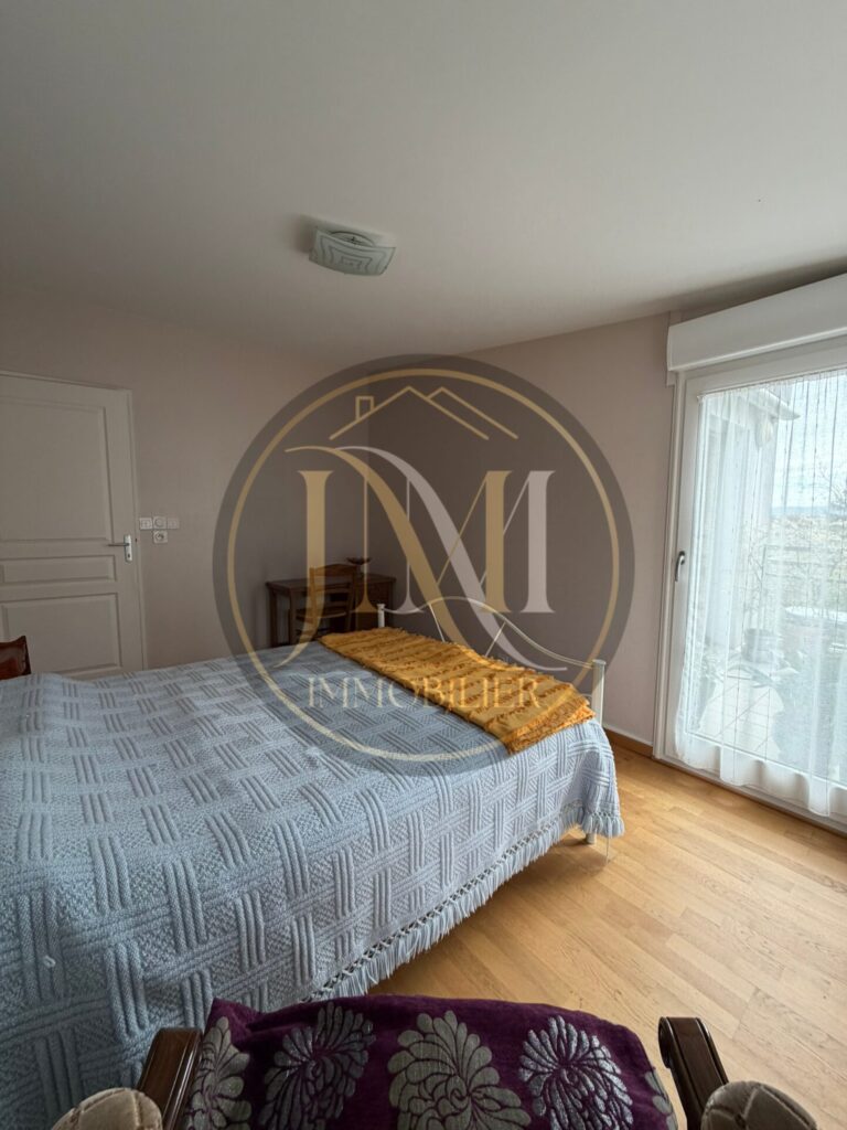 Appartement T4 de 81,99 m2 avec garage, balcons et vue dégag – 4 pièces – 3 chambres – 81.99 m²