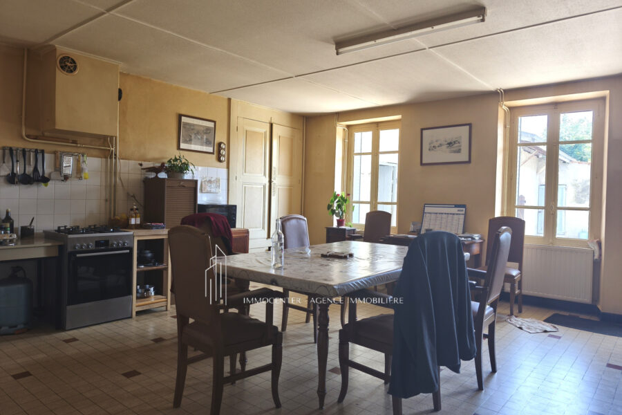 Maison à vendre à Saint-bonnet-de-chavagne