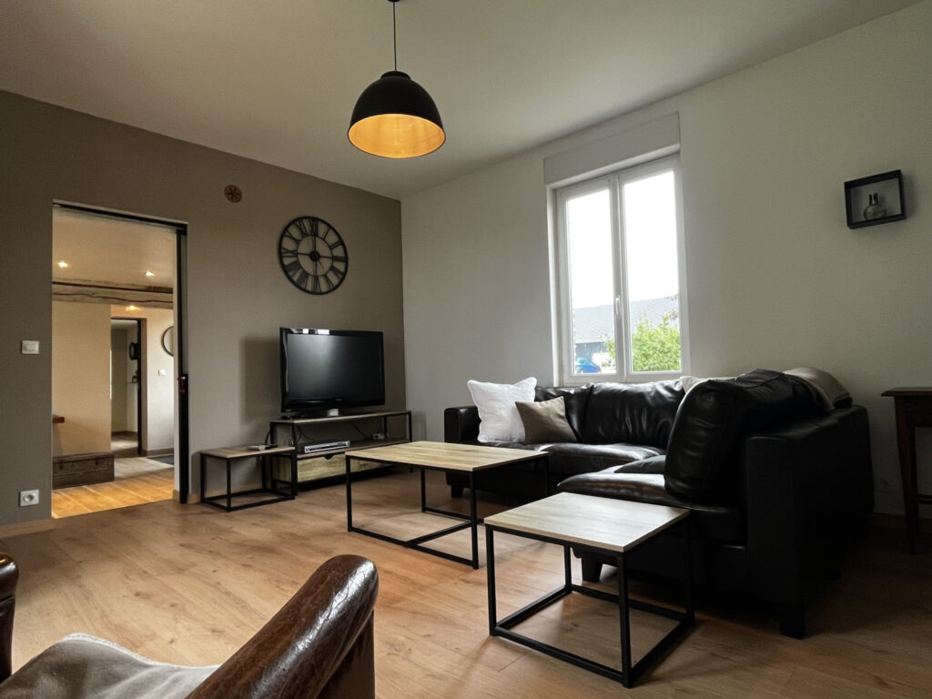 Propriété pleine de charmes au coeur des prairies normande – 5 pièces – 3 chambres – 98 m²