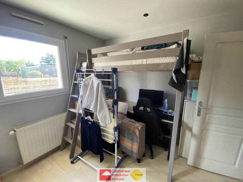 PLOUBAZLANEC, Commerces à pied, Maison contemporraine de 200 – 6 pièces – 4 chambres – 105 m²