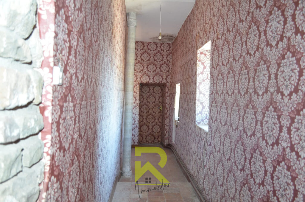 Château dans le minervois proche de Carcassonne – 21 pièces – 12 chambres – 360 m²