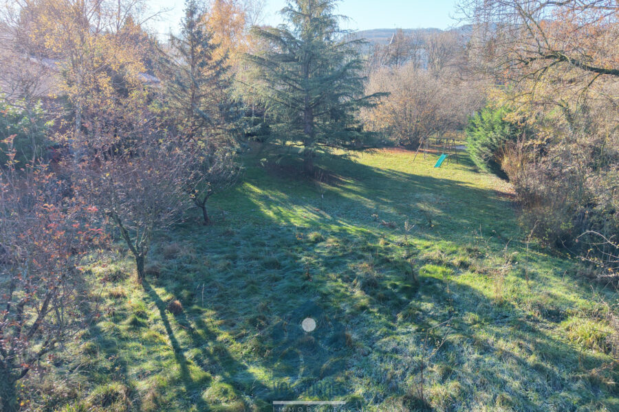 Terrain à vendre à Saint-julien-de-coppel
