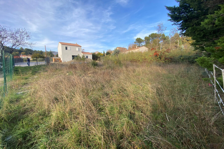 Terrain à vendre à La motte-d&rsquo;aigues