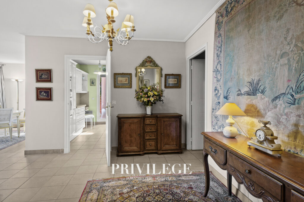 Exclusivité – Grand Duc – Vue féerique – Somptueux apparteme – 4 pièces – 3 chambres – 104 m²