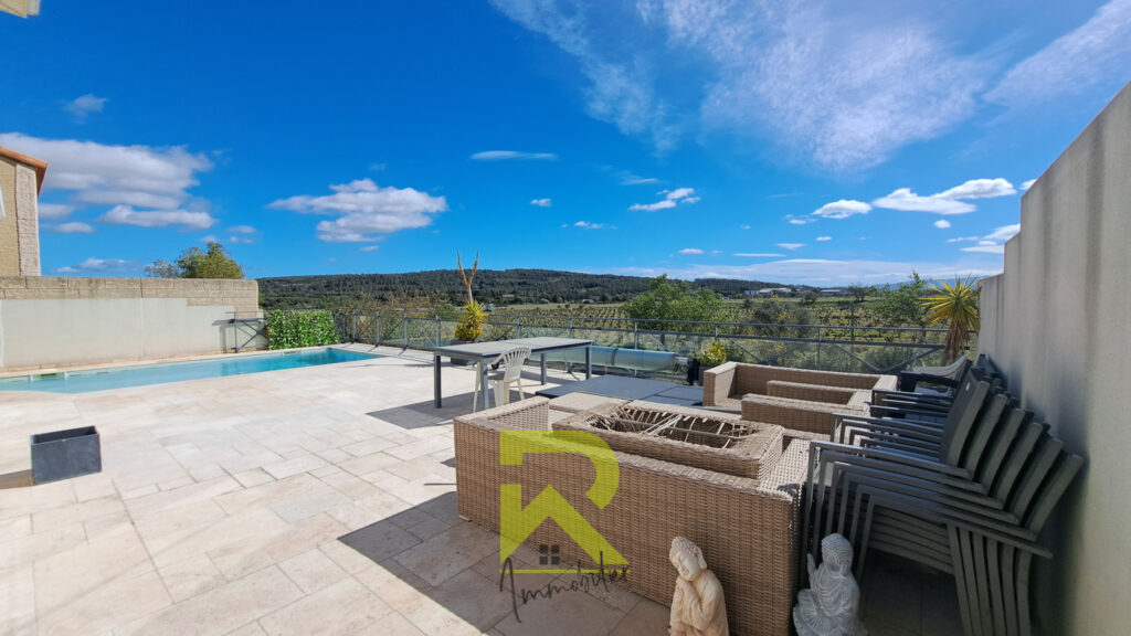VILLA 170 M2 JARDIN, PISCINE ET VUE MONTAGNE – VIGNE – 5 pièces – 4 chambres – 170 m²