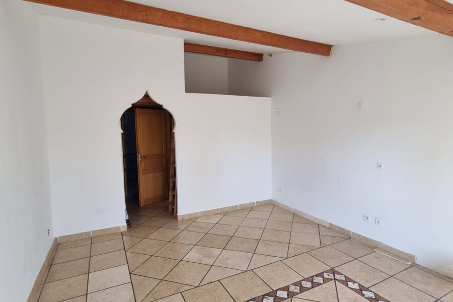 Maison à vendre à Fourques