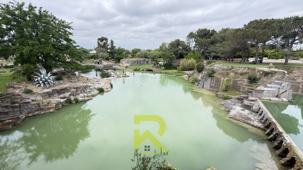 Propriété d&rsquo;exception   Jardin remarquable sur 12 hectares   – 6 pièces – 7 chambres – 206 m²