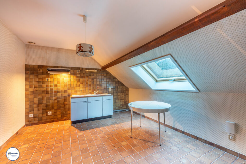 Maison LE MENIL 12 Pièces 314m2 – 12 pièces – 5 chambres – 314 m²