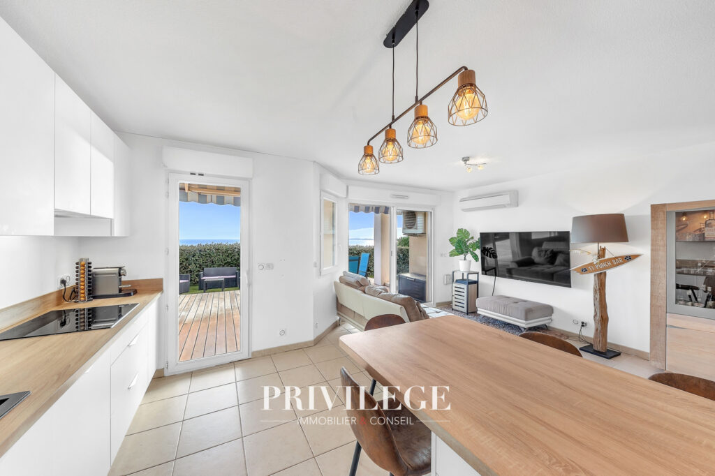 Saint-Laurent-du-Var   Les Plateaux Fleuris : Appartement 4  – 4 pièces – 3 chambres – 84 m²