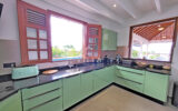 SUPERBE VILLA VUE MER 4 CHAMBRES+BUREAU – PISCINE – DESHAIES – 6 pièces – 4 chambres – 195 m²