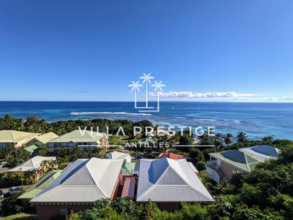 PROPRIETE 7 PIECES AVEC PISCINE, ACCES ET VUE MER IMPRENABLE – 7 pièces – 6 chambres – 233.85 m²