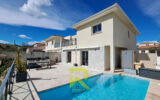 VILLA 170 M2 JARDIN, PISCINE ET VUE MONTAGNE – VIGNE – 5 pièces – 4 chambres – 170 m²