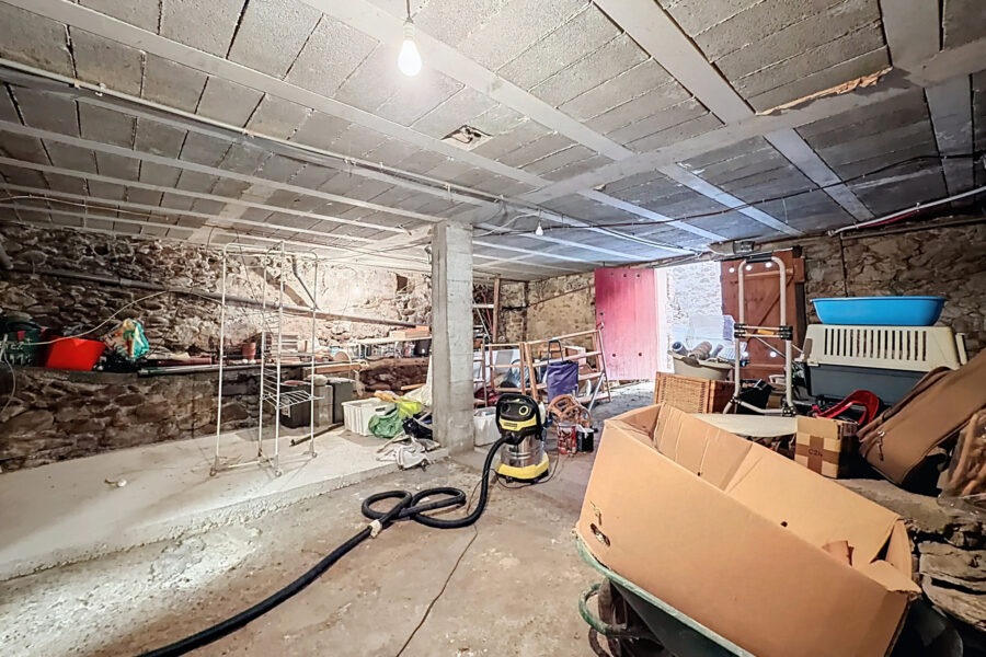 Maison à vendre à Estoher
