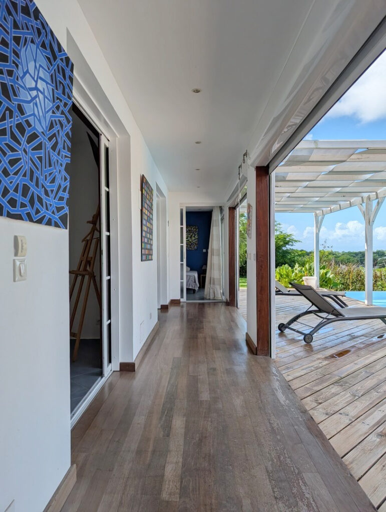 EXCLU Exceptionnelle Villa d&rsquo;Architecte avec Piscine à Débo – 5 pièces – 4 chambres – 246 m²