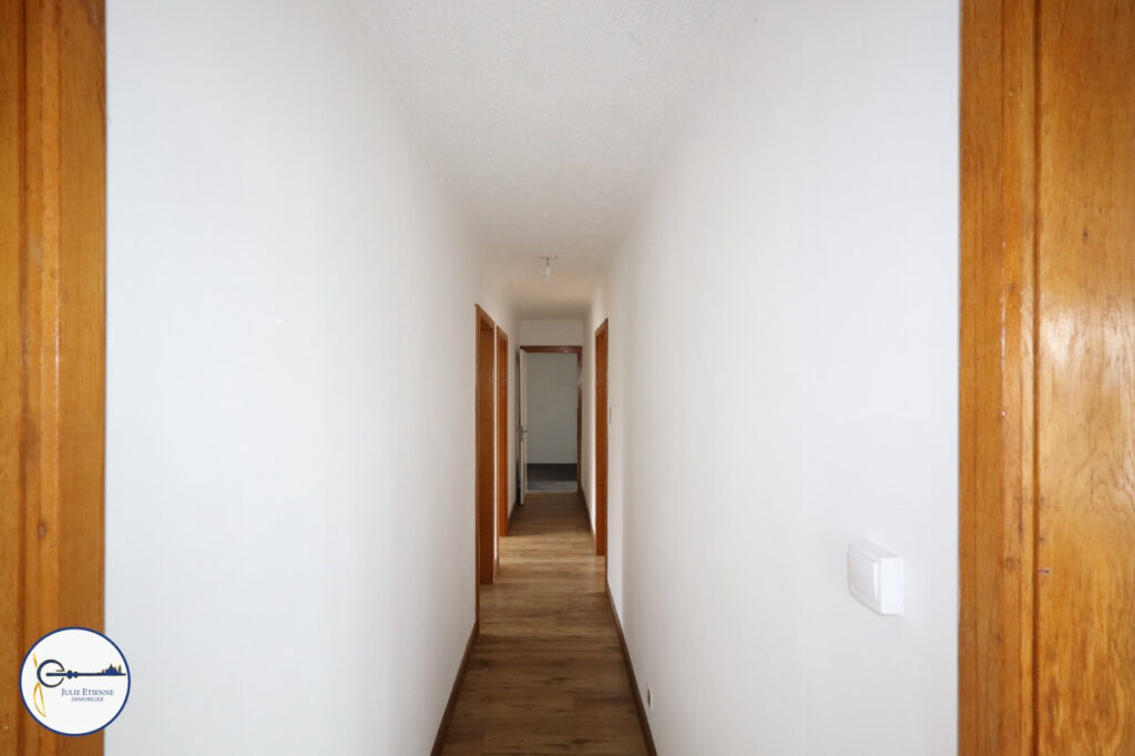 Maison Domèvre-sur-Durbion 7 pièces  137m2  – 7 pièces – 4 chambres – 137 m²